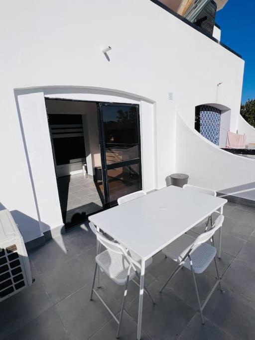 Apartamento Oura Strip Studio Flat