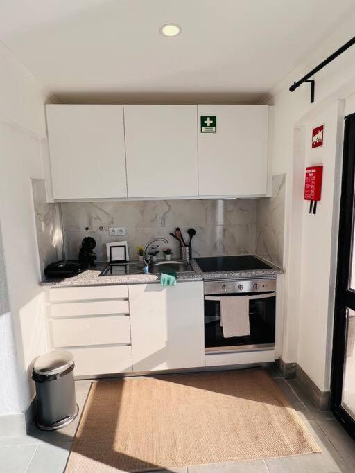 Apartamento Oura Strip Studio Flat
